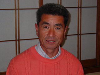 白髭辰夫氏